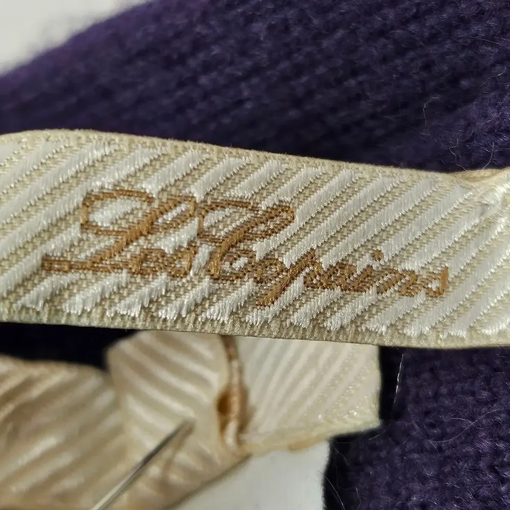 LES COPAINS VINTAGE CASHMERE PURPLE KEYHOLE SCARF – MADE IN ITALY – 36